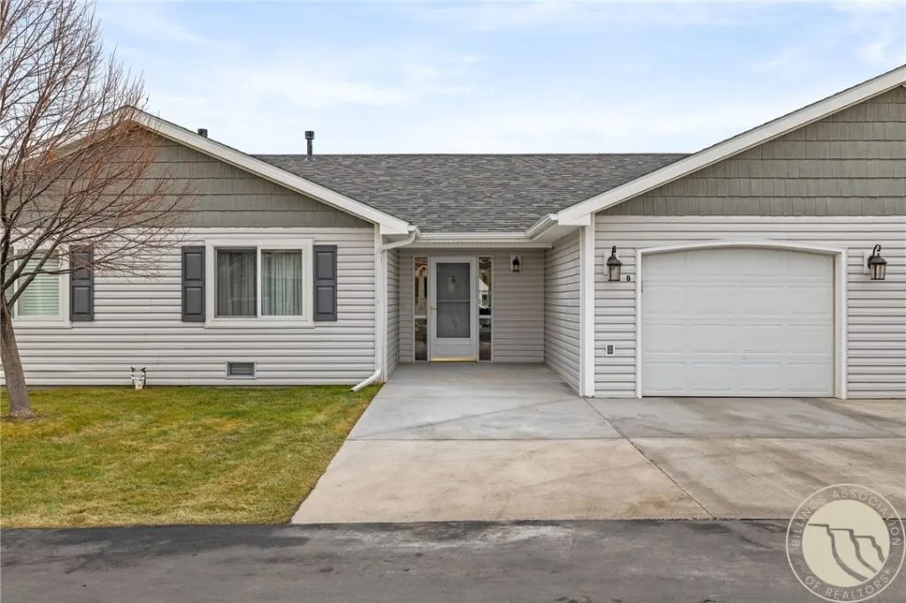 102 8th Ave B, Laurel, MT